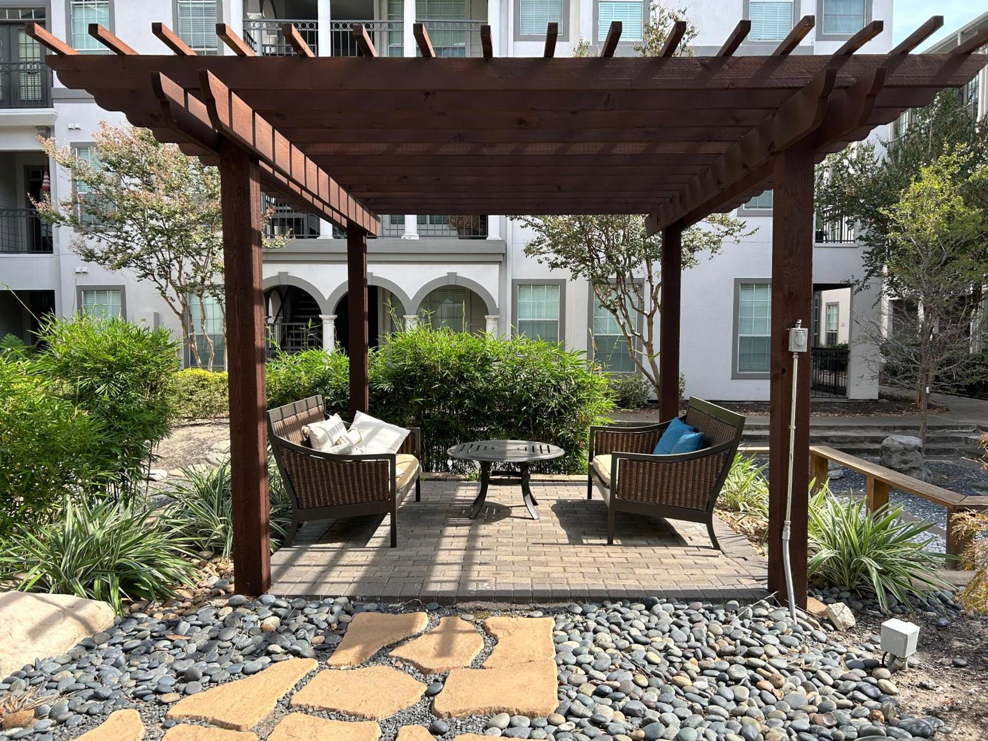 Appartement Of Both Worlds River Oaks Galleria