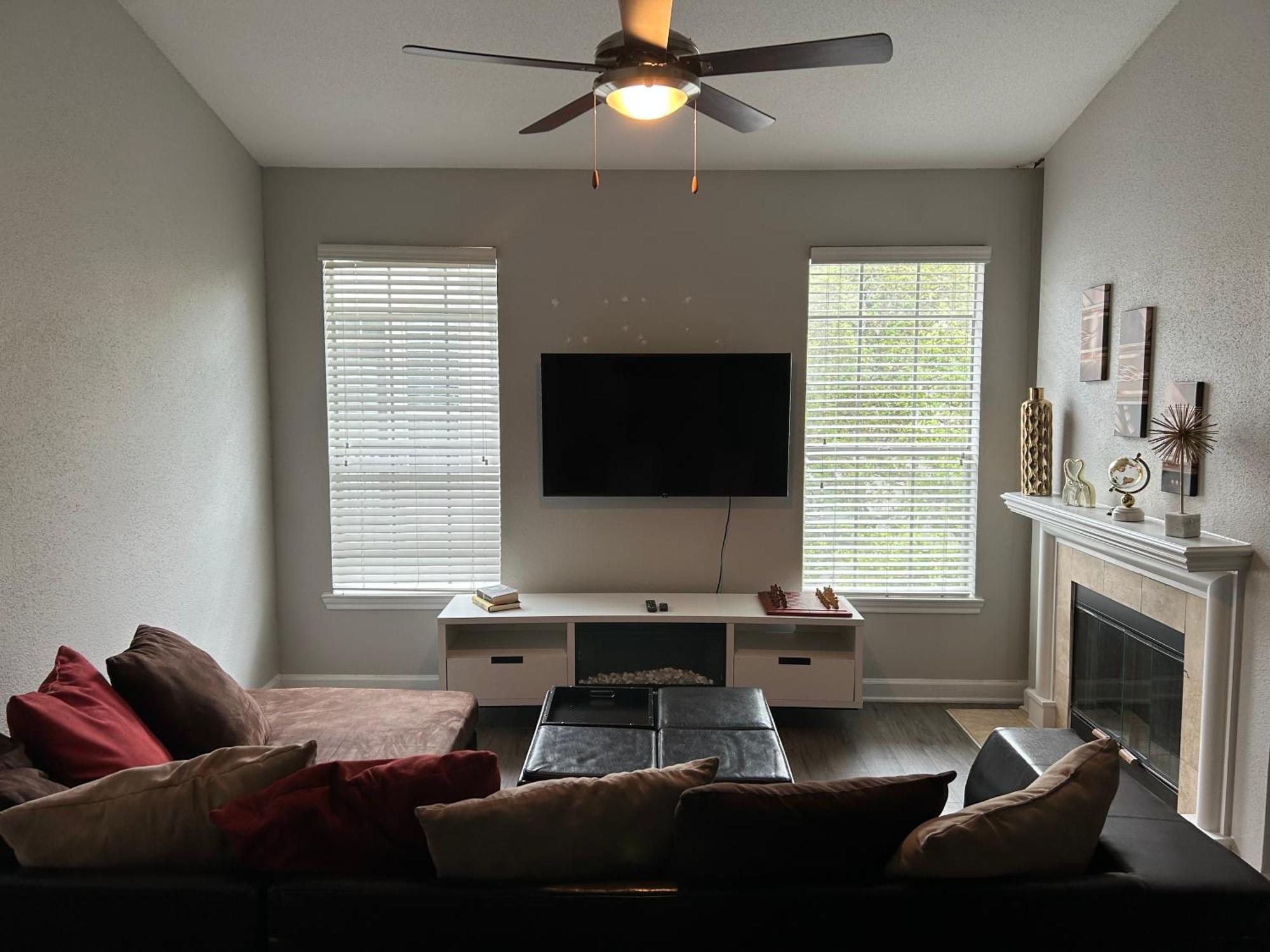 Apartment Of Both Worlds River Oaks Galleria *