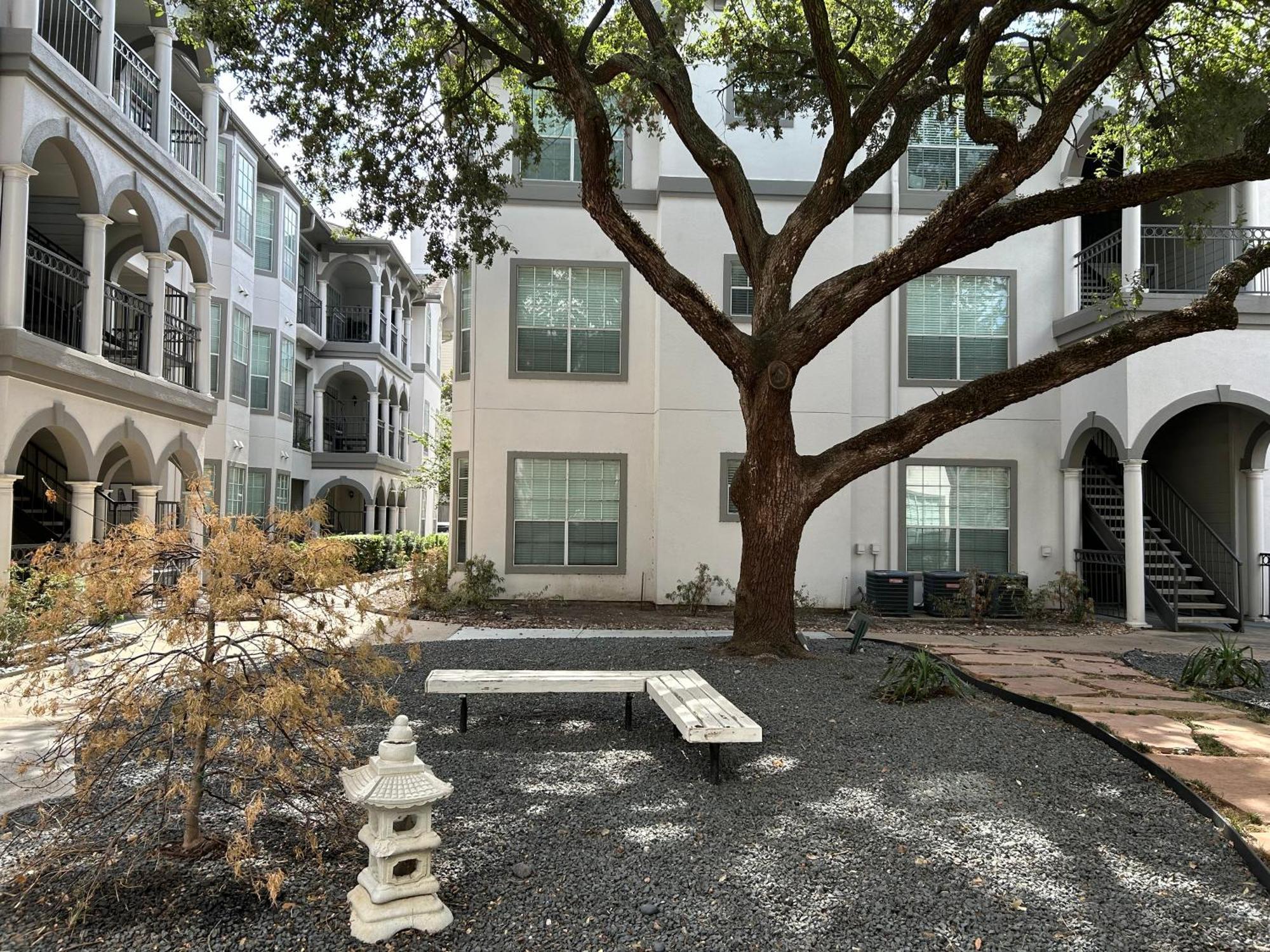 Of Both Worlds River Oaks Galleria Houston